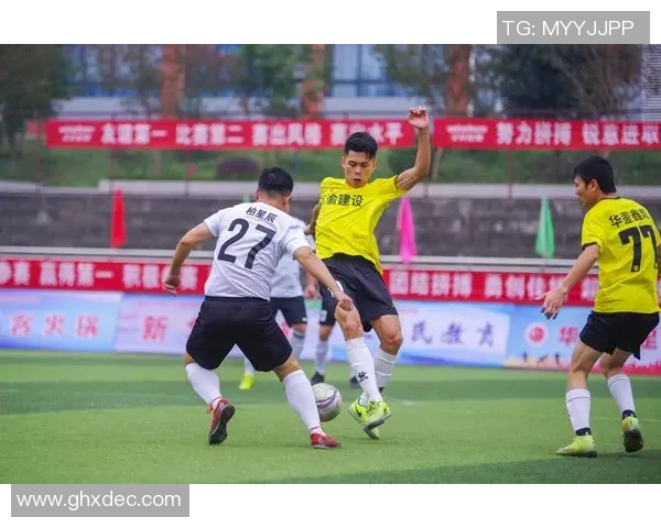 五人制足球的魅力与挑战探索这项运动如何改变团队合作与个人技能的提升